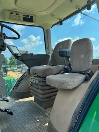 Image of John Deere 8295R equipment image 4