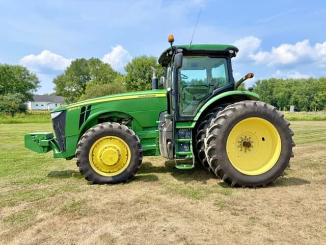 Image of John Deere 8295R equipment image 2