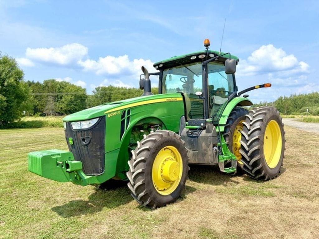 2016 John Deere 8295R Equipment Image0