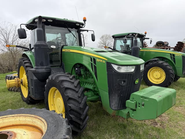 Image of John Deere 8295R equipment image 1