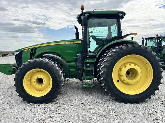 Image of John Deere 8295R equipment image 1