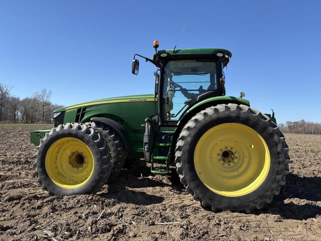 Image of John Deere 8295R equipment image 2