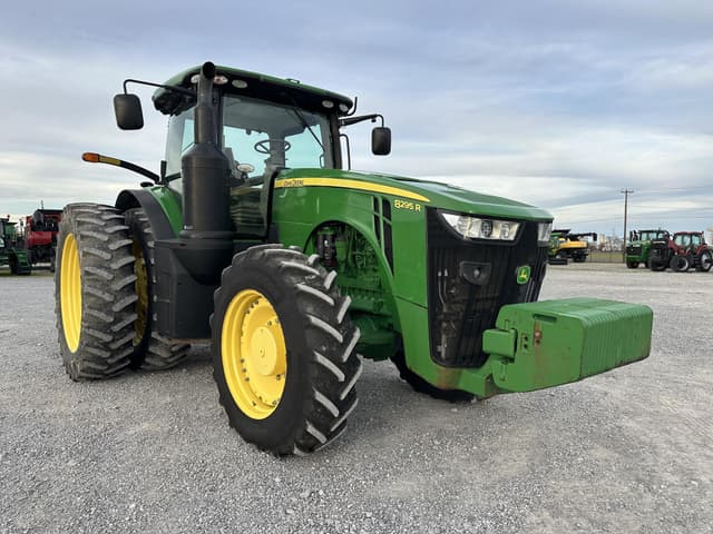 Image of John Deere 8295R equipment image 1