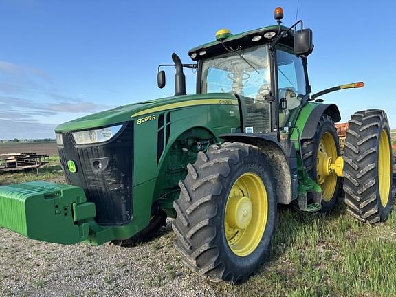 Image of John Deere 8295R equipment image 1