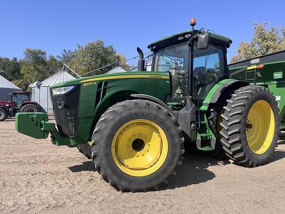 Image of John Deere 8295R equipment image 1