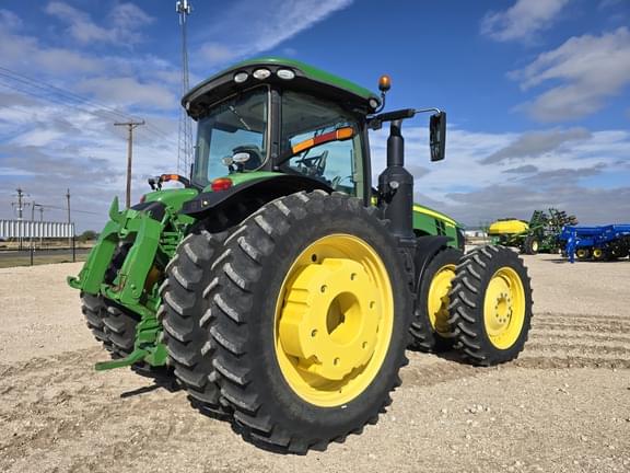 Image of John Deere 8295R equipment image 4
