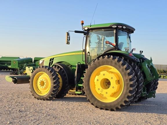 Image of John Deere 8295R equipment image 2
