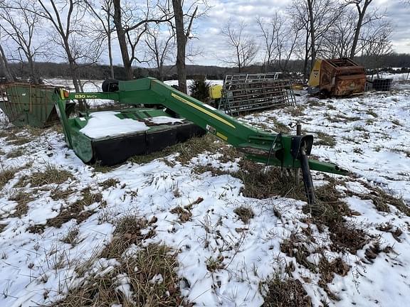 Image of John Deere 830 equipment image 2