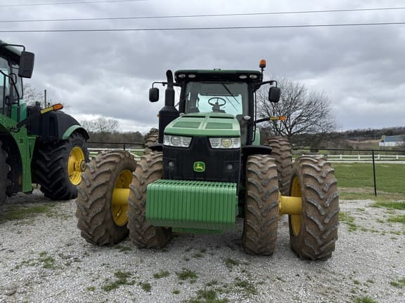 Image of John Deere 8320R equipment image 4