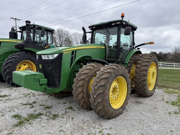 2016 John Deere 8320R Equipment Image0