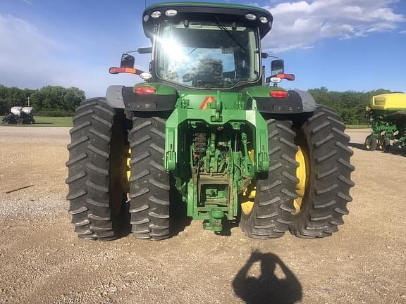 Image of John Deere 8320R equipment image 3