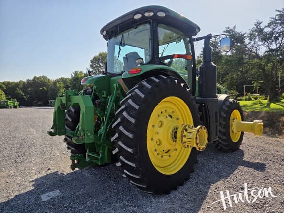 Image of John Deere 8320R equipment image 3