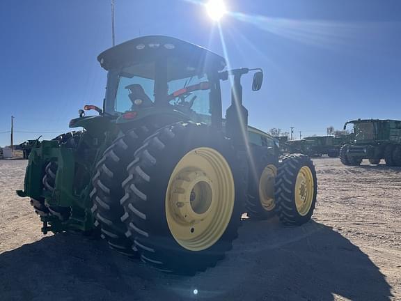 Image of John Deere 8320R equipment image 4