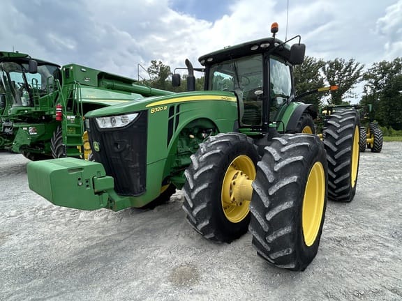 2016 John Deere 8320R Equipment Image0