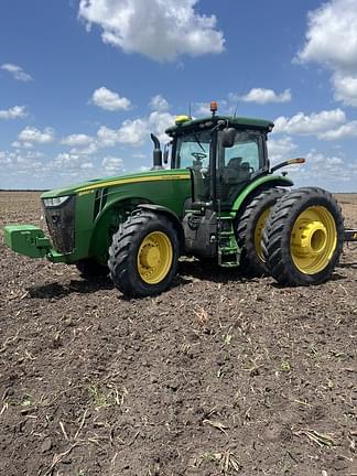 Image of John Deere 8320R Primary image