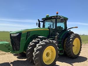 2016 John Deere 8320R Image