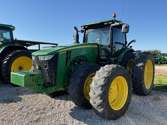 Image of John Deere 8320R Primary image