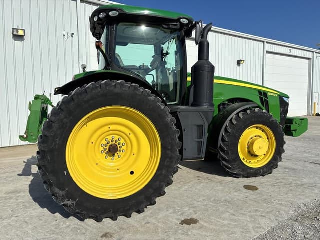 Image of John Deere 8320R equipment image 3