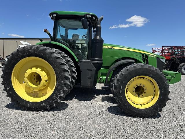Image of John Deere 8320R equipment image 3
