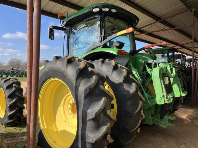 Image of John Deere 8320R equipment image 3