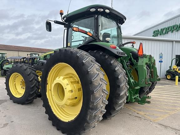 Image of John Deere 8320R equipment image 3