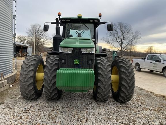 Image of John Deere 8320R equipment image 2