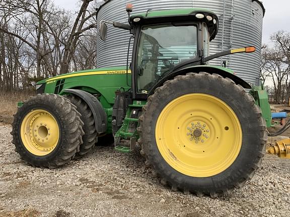 Image of John Deere 8320R equipment image 1