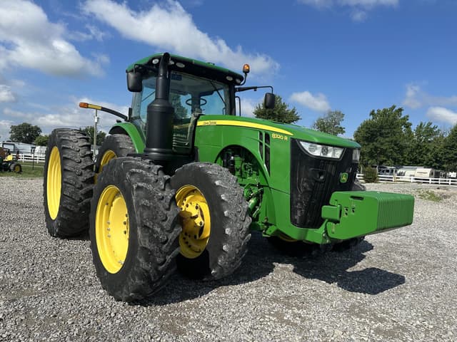 Image of John Deere 8320R equipment image 1