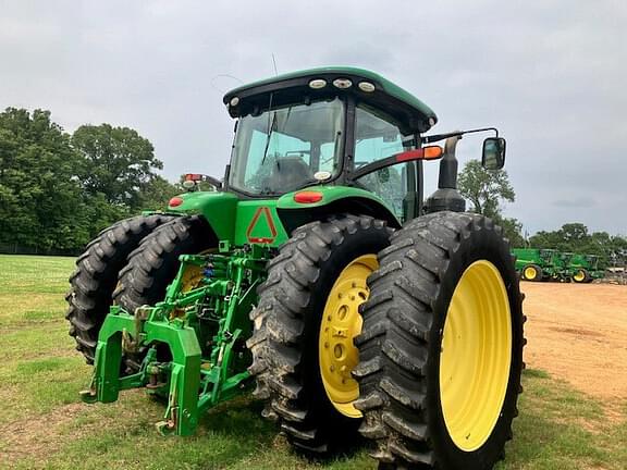 Image of John Deere 8320R equipment image 4