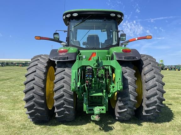 Image of John Deere 8320R equipment image 4