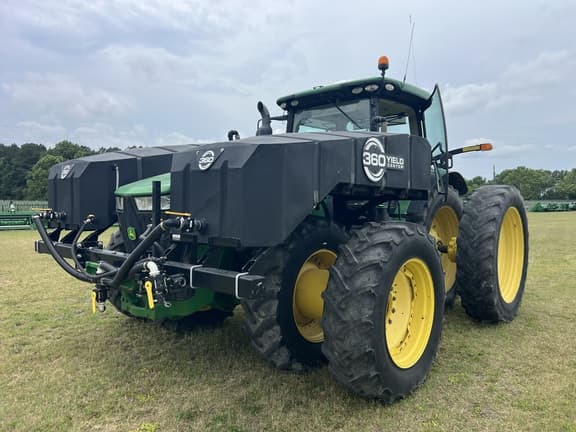 Image of John Deere 8320R equipment image 1