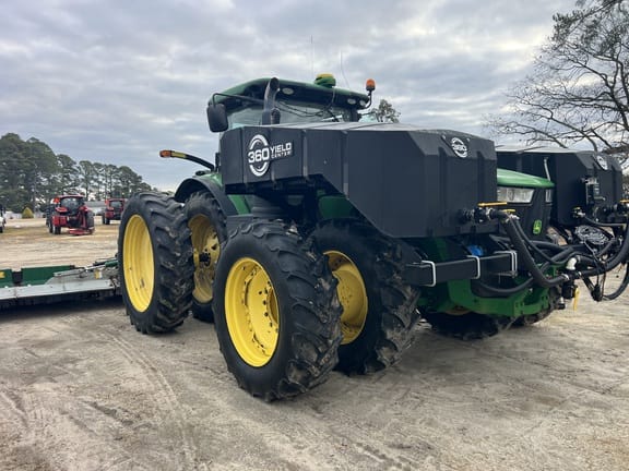 2016 John Deere 8320R Equipment Image0