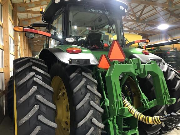 Image of John Deere 8320R equipment image 2