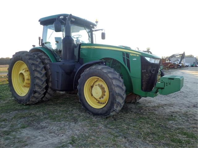 Image of John Deere 8320R equipment image 2