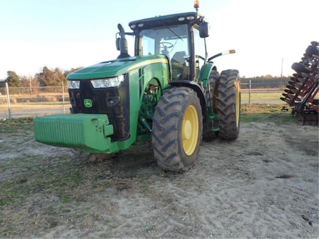 Image of John Deere 8320R equipment image 1