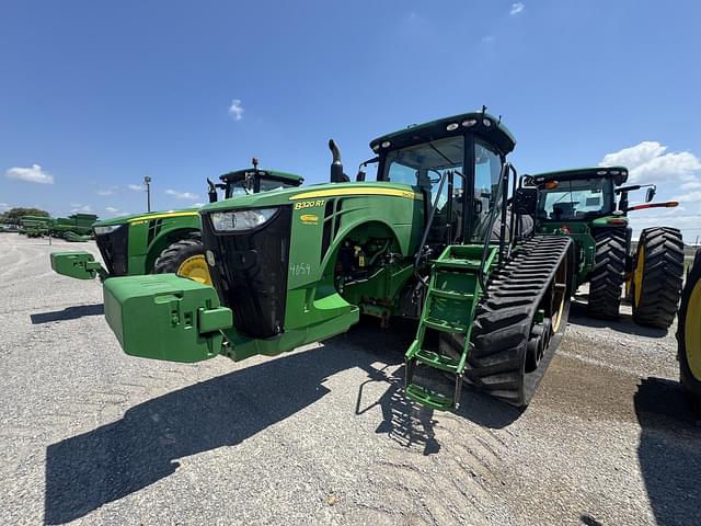 Image of John Deere 8320RT equipment image 1