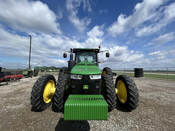 Image of John Deere 8345R equipment image 3