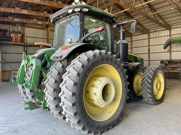 Image of John Deere 8345R equipment image 4