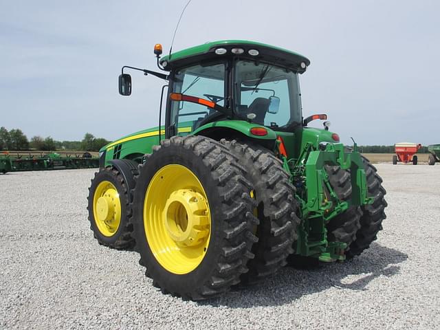 Image of John Deere 8345R equipment image 2