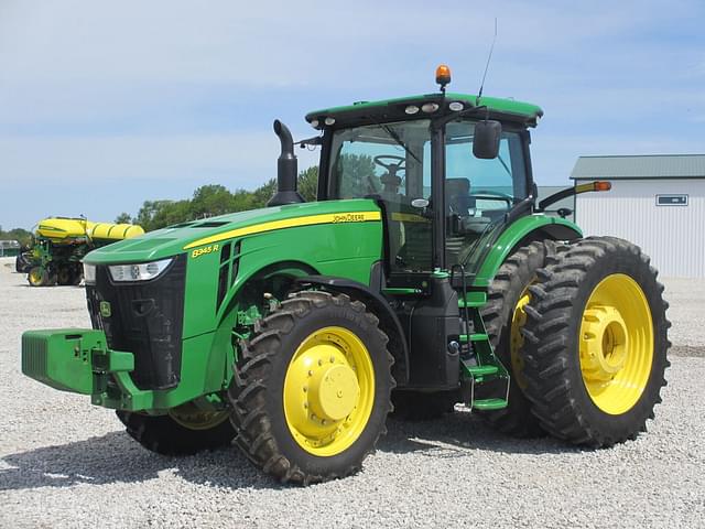 Image of John Deere 8345R equipment image 1