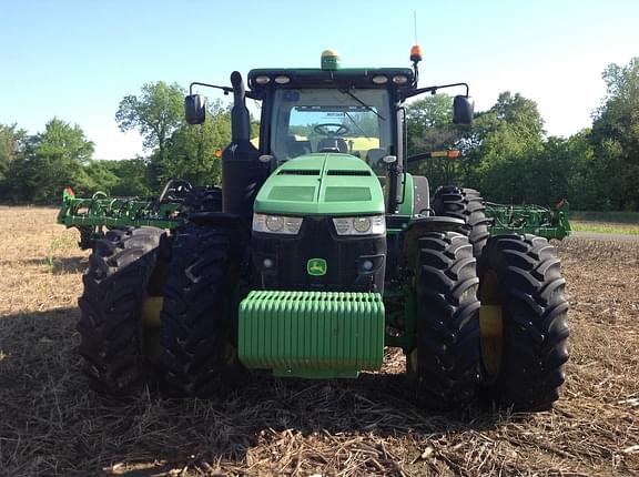 Image of John Deere 8345R equipment image 2