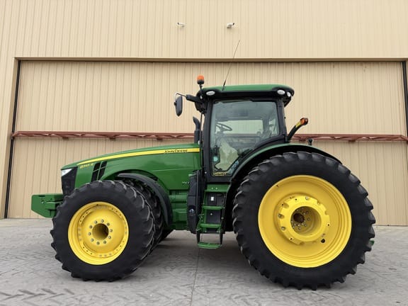 2016 John Deere 8345R Equipment Image0