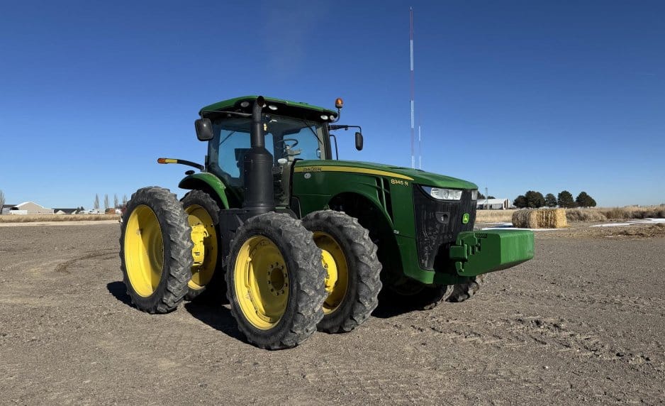 2016 John Deere 8345R Equipment Image0