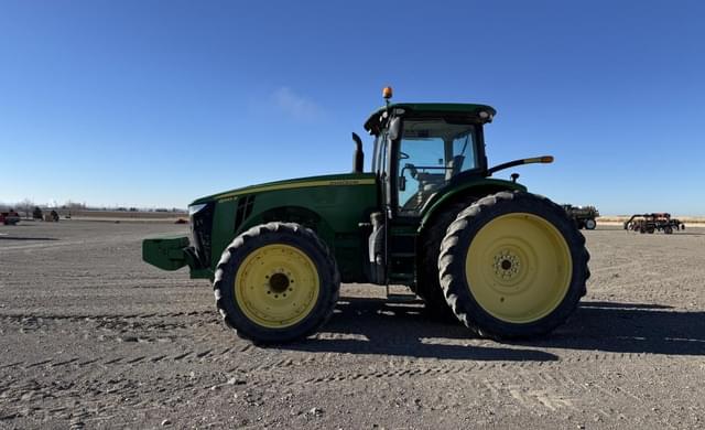 Image of John Deere 8345R equipment image 2