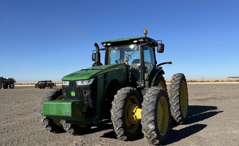 2016 John Deere 8345R Equipment Image0