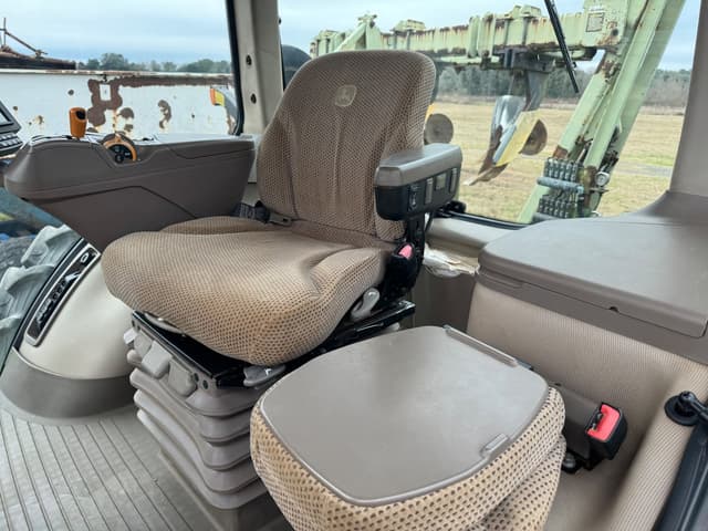 Image of John Deere 8345R equipment image 4