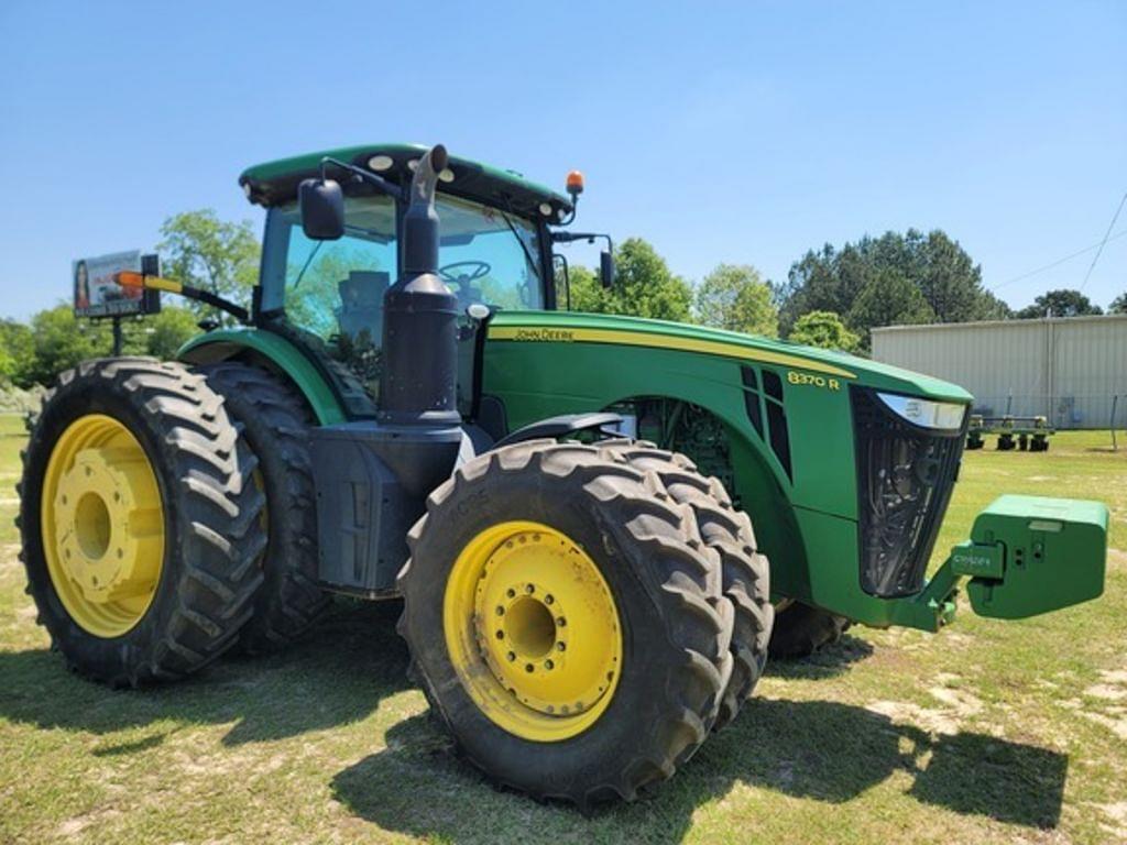 Image of John Deere 8370R Primary image