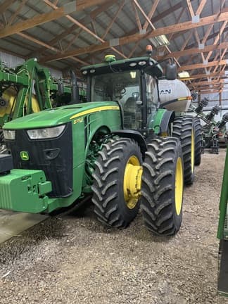 Image of John Deere 8370R equipment image 2
