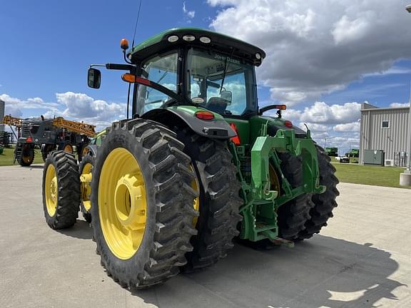 Image of John Deere 8370R equipment image 3