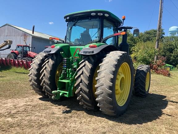 Image of John Deere 8370R equipment image 3